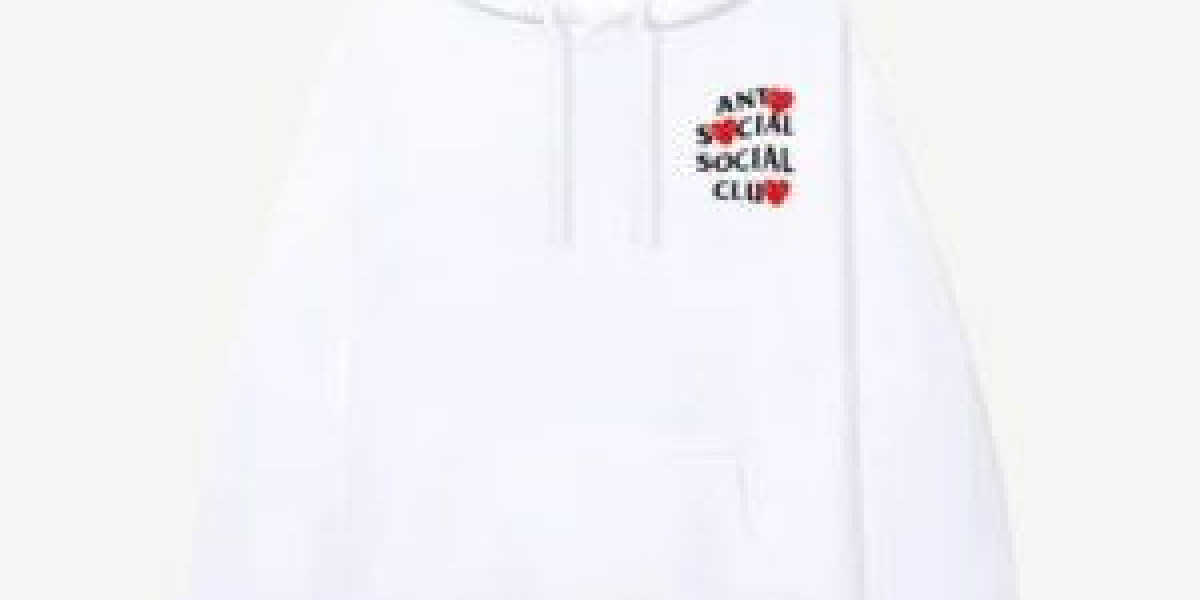 Why Comme Des Garcon Still Feels Revolutionary